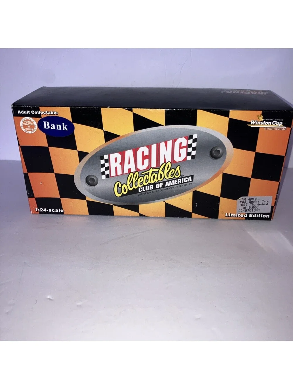 VINTAGE 1997 DALE JARRETT #88 Quality Care Thunderbird NASCAR 1/24 Die Cast NEW